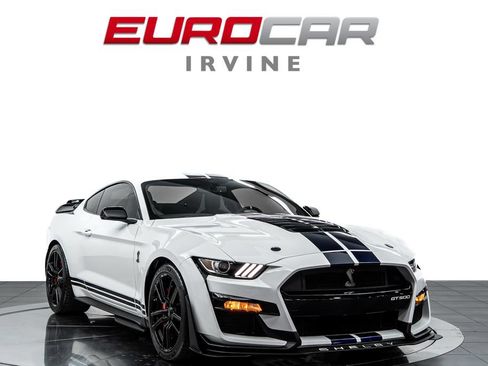 Used 2022 Ford Mustang Shelby GT500 w/ Technology Package RWD image 7