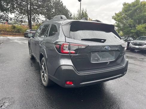 Used 2025 Subaru Outback Onyx Edition AWD/4WD image 6