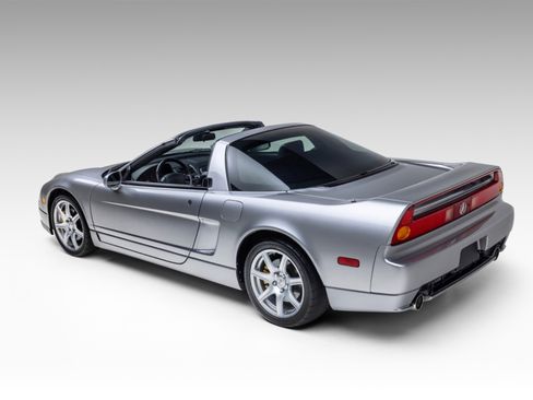 Used 2004 Acura NSX T image 96