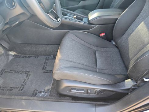 Certified 2023 Honda Accord EX image 21