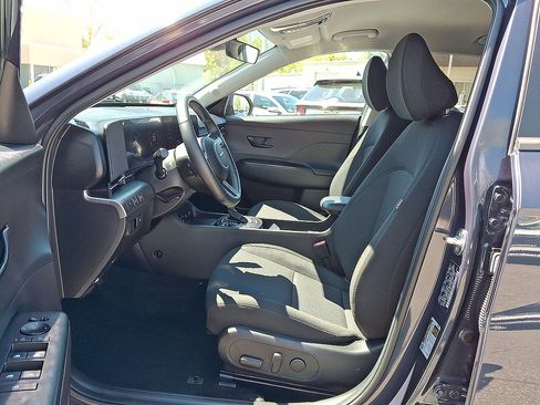 Certified 2024 Hyundai Kona SEL AWD/4WD image 11
