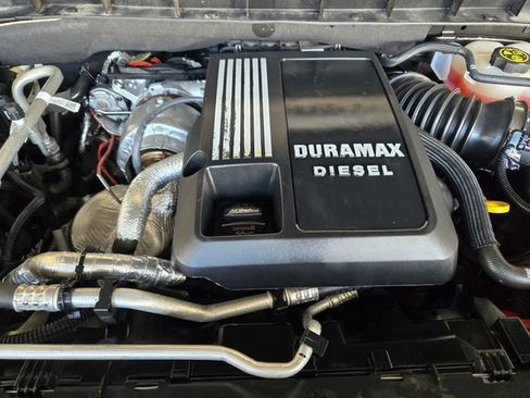 Used 2023 GMC Sierra 1500 AT4 w/ AT4 Premium Package AWD/4WD image 33