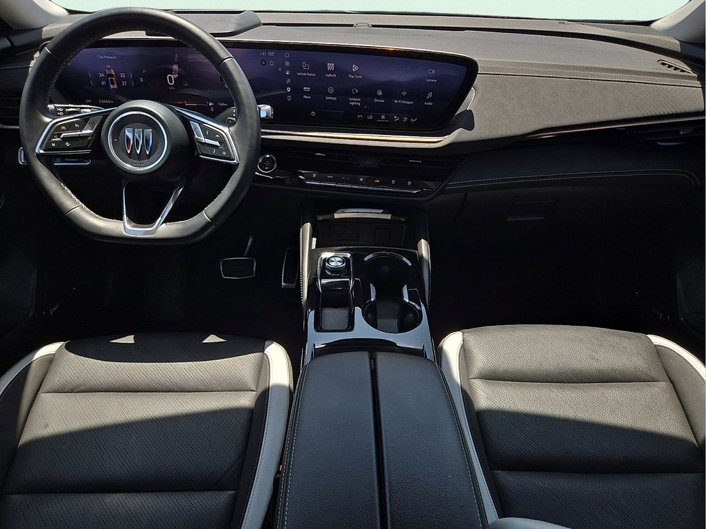 Used 2025 Buick Envision Sport Touring AWD/4WD image 13