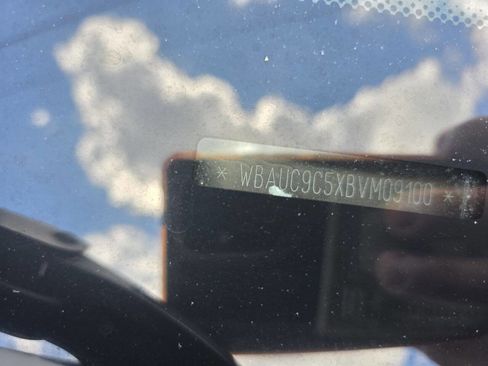 Used 2011 BMW 135i Coupe w/ Premium Pkg image 23