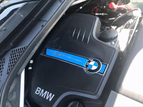 Used 2018 BMW X5 xDrive40e image 29