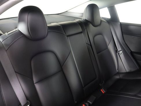 Used 2021 Tesla Model 3 Standard Range Plus image 33