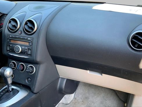 Used 2013 Nissan Rogue S FWD image 17