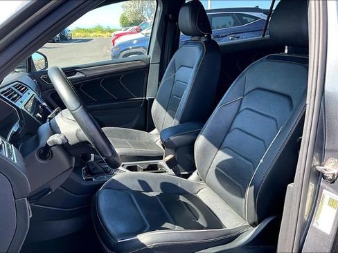Used 2022 Volkswagen Tiguan SEL R-Line AWD/4WD image 27