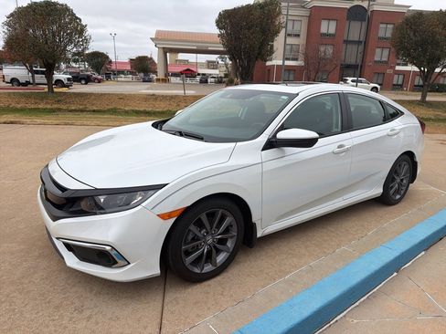 Used 2021 Honda Civic EX image 4