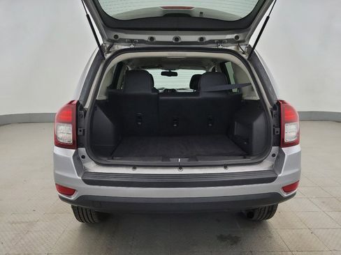 Used 2016 Jeep Compass Latitude AWD/4WD image 29