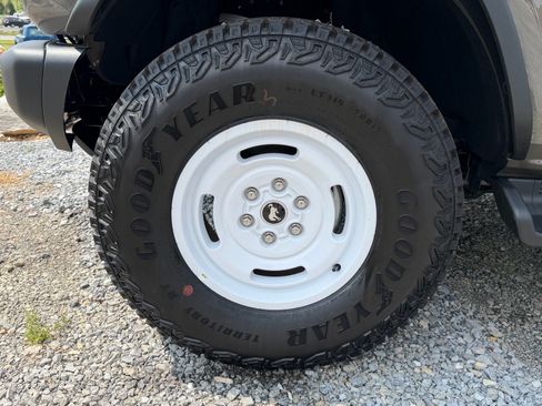 Used 2026 Ford Bronco Heritage Edition AWD/4WD image 8
