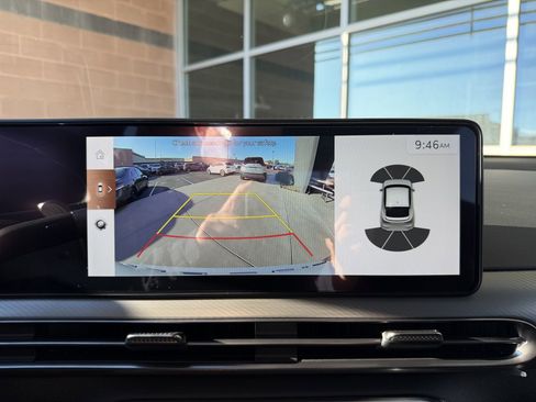 Used 2025 Genesis GV60 RWD image 19