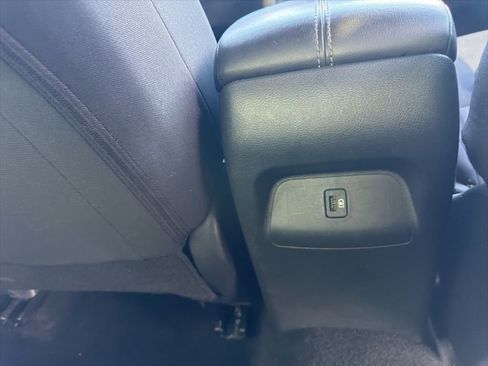 Used 2022 Nissan Sentra SV image 27