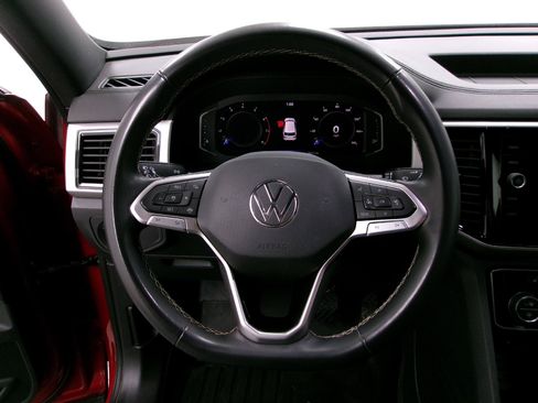 Used 2022 Volkswagen Atlas Cross Sport SE w/ Black Wheel Package AWD/4WD image 6