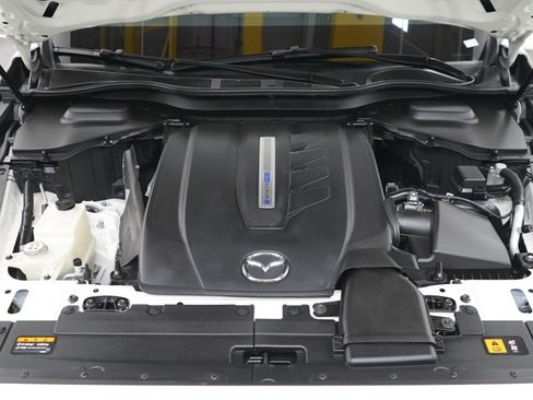 Certified 2024 MAZDA CX-90 Plug-In Hybrid w/ Preferred AWD/4WD image 32