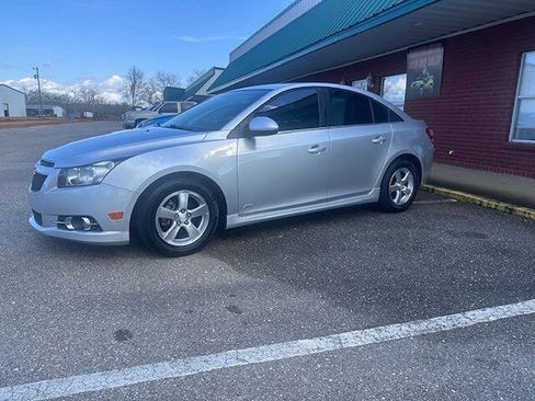 Used 2012 Chevrolet Cruze LT w/ RS Package image 2