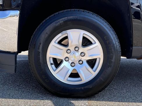 Used 2018 Chevrolet Silverado 1500 LT w/ All Star Edition image 7