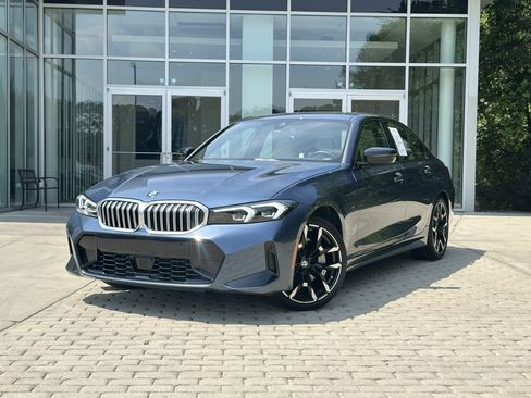 Used 2025 BMW 330i Sedan w/ M Sport Package RWD image 49