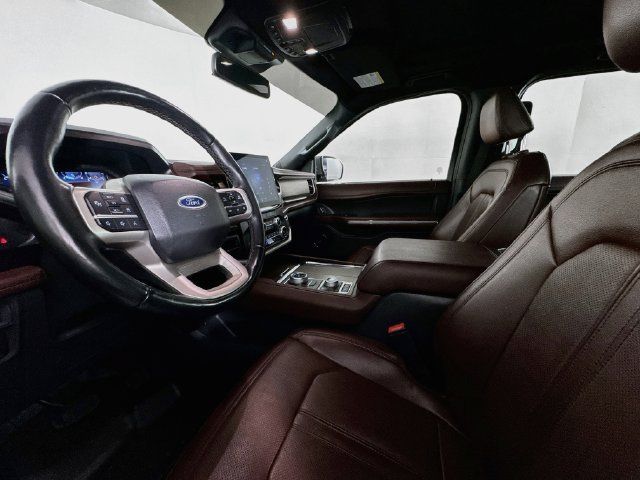 Used 2022 Ford Expedition Limited AWD/4WD image 18