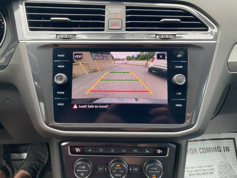Used 2021 Volkswagen Tiguan S AWD/4WD image 16