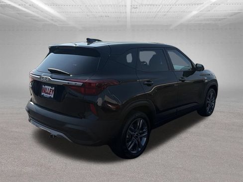 Used 2022 Kia Seltos LX AWD/4WD image 13
