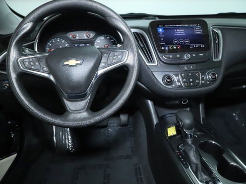 Used 2024 Chevrolet Malibu LT image 26