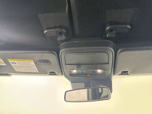 Used 2022 Ford Bronco Outer Banks AWD/4WD image 11