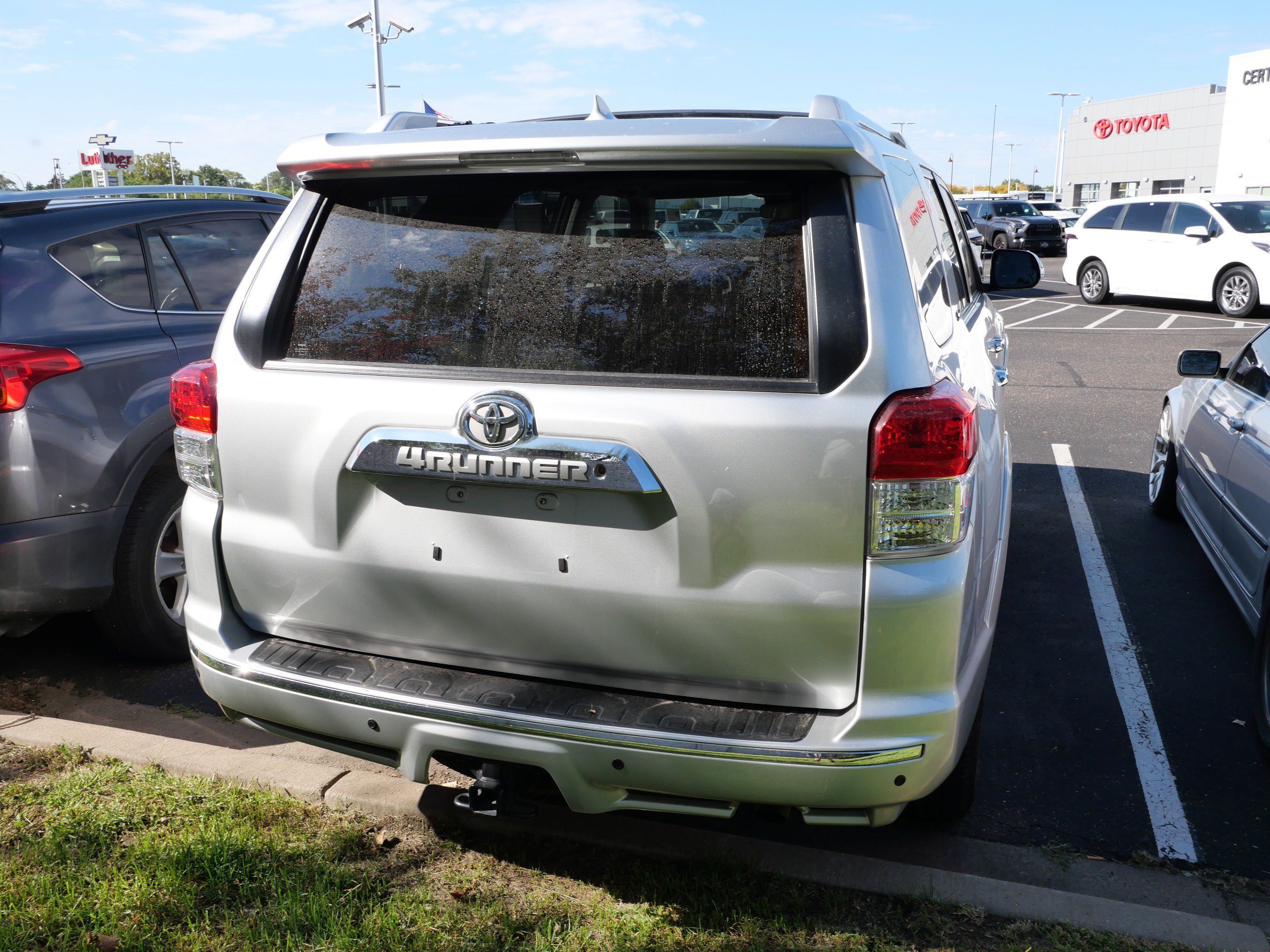 Used 2012 Toyota 4Runner SR5 w/ Convenience Pkg AWD/4WD image 6