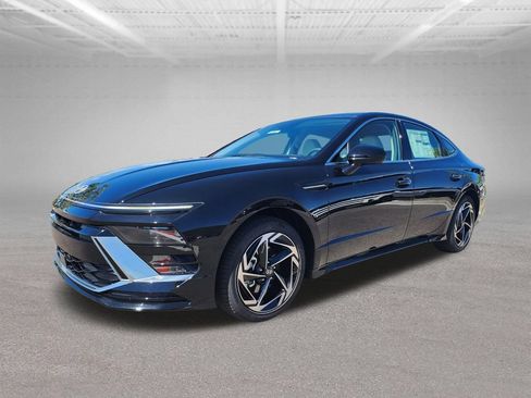 New 2026 Hyundai Sonata SEL FWD image 1
