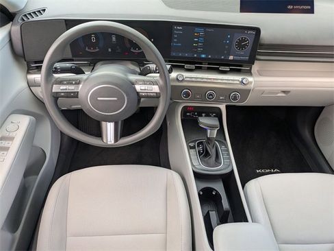 Certified 2024 Hyundai Kona SE image 30