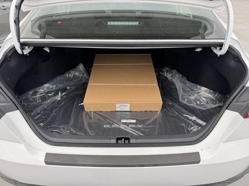 New 2026 Toyota Camry SE FWD image 9