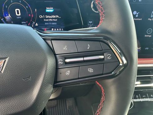 Used 2024 Chevrolet Traverse RS image 14