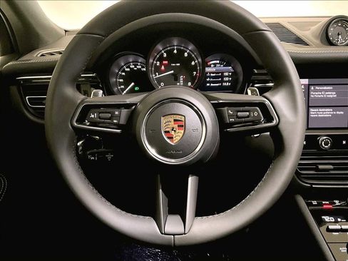 New 2026 Porsche Macan image 15