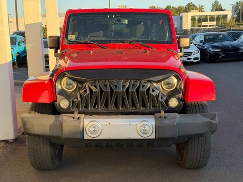Used 2014 Jeep Wrangler Sahara w/ Dual Top Group AWD/4WD image 2