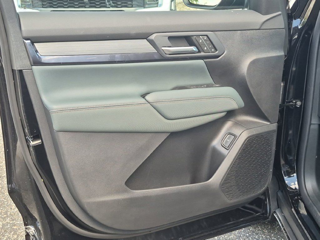 New 2027 GMC Terrain AT4 w/ Convenience Package III AWD/4WD image 9