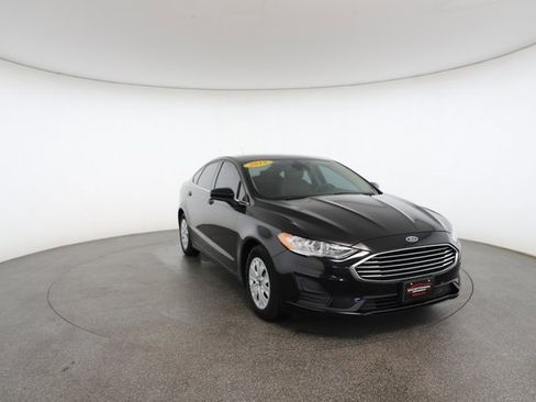 Used 2019 Ford Fusion S image 28