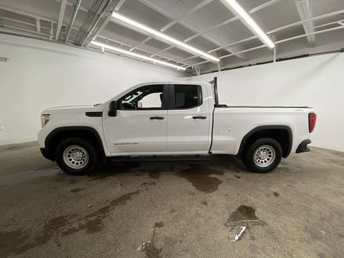 Used 2019 GMC Sierra 1500 4x4 Double Cab w/ Convenience Package image 3