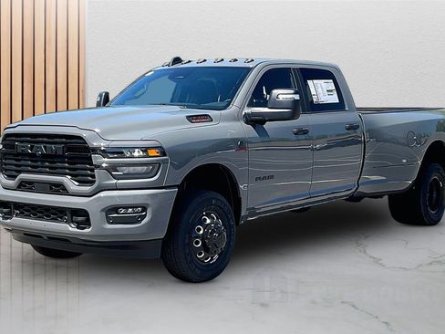 New 2026 RAM 3500 Big Horn AWD/4WD image 4