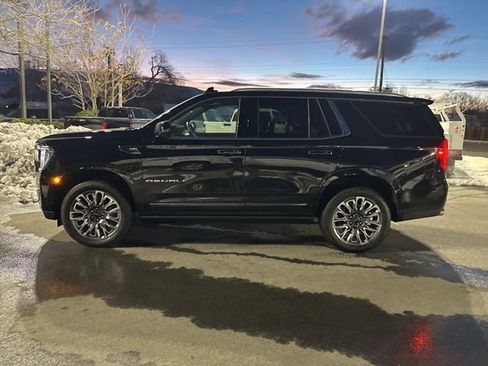 Used 2024 GMC Yukon Denali Ultimate image 3