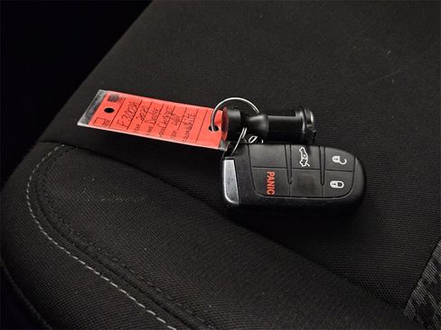 Used 2020 Dodge Charger GT image 32