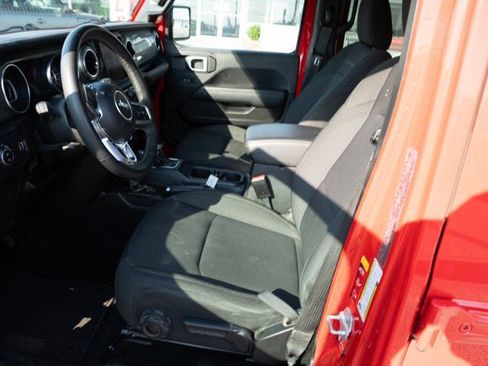 Certified 2023 Jeep Gladiator Overland image 16