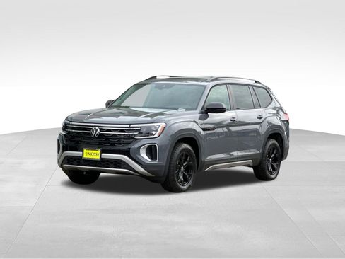 New 2026 Volkswagen Atlas Peak Edition AWD/4WD image 1