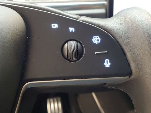 Used 2021 Tesla Model S Plaid image 13