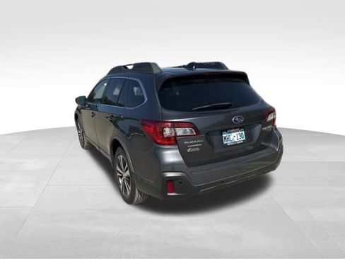Used 2019 Subaru Outback 2.5i Limited AWD/4WD image 5