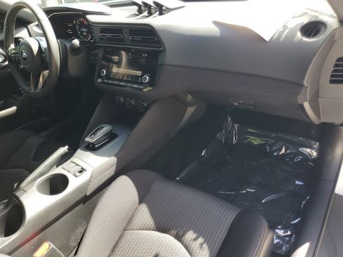 Certified 2025 Nissan Z Sport w/ Floor Mat Package RWD image 9