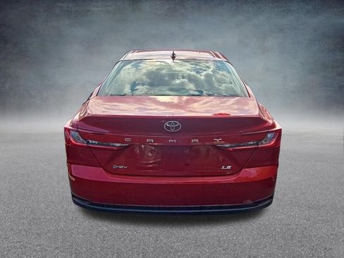 Used 2025 Toyota Camry LE FWD image 5