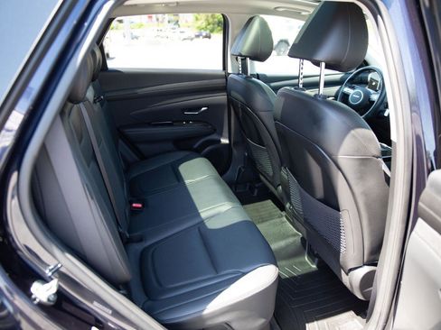 Used 2025 Hyundai Tucson Limited AWD/4WD image 23