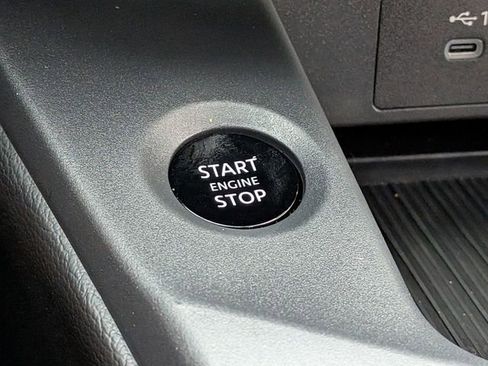 Certified 2026 Nissan Sentra SV w/ SV Convenience Package FWD image 16