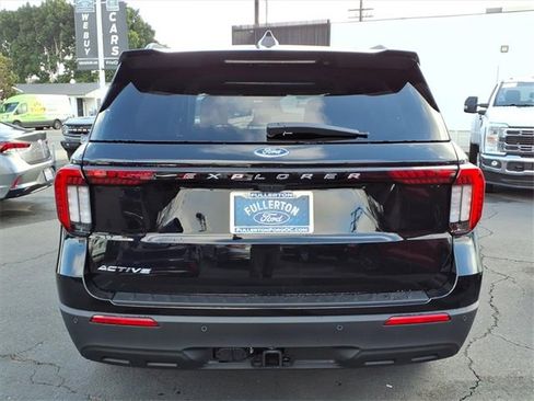 New 2025 Ford Explorer Active image 3
