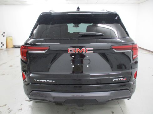 New 2026 GMC Terrain AT4 image 7